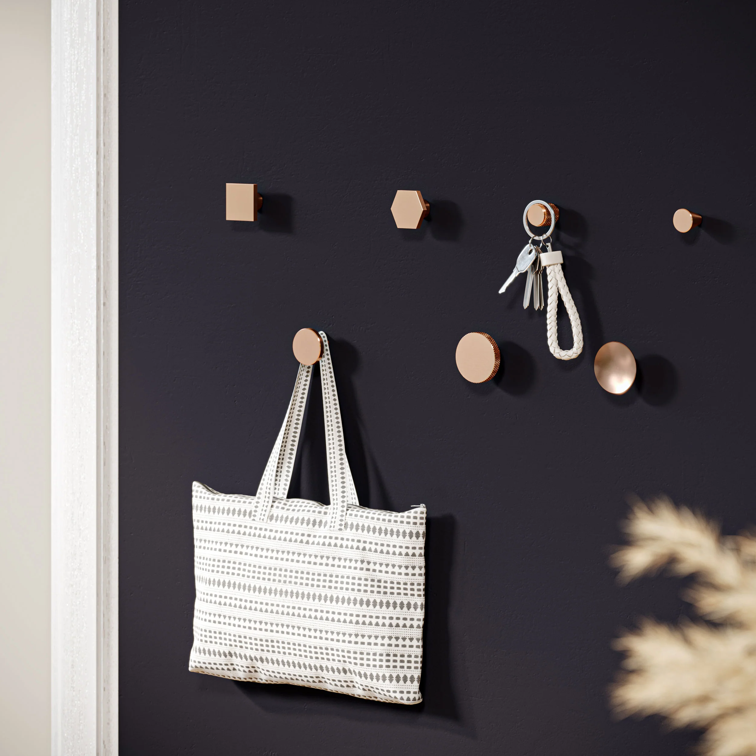 Knurl 18mm Wall Hook - Image 2