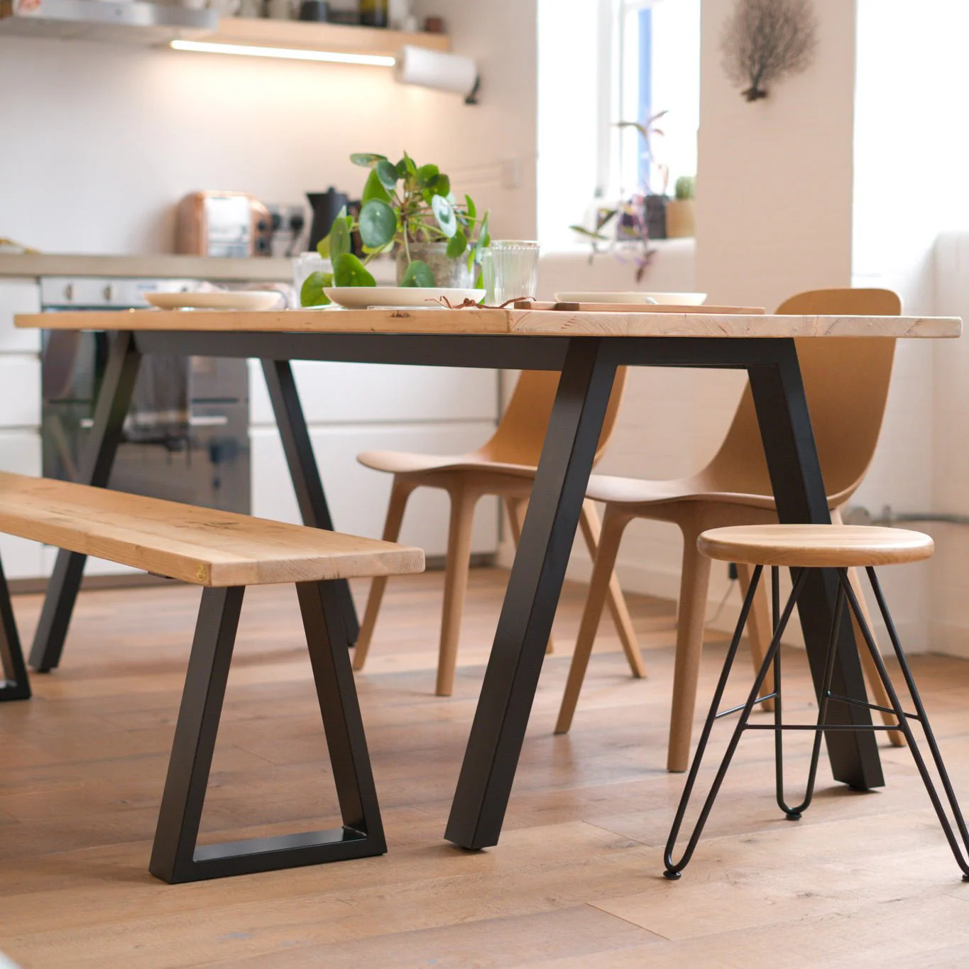 Quad Frame | 71cm Table - Image 2