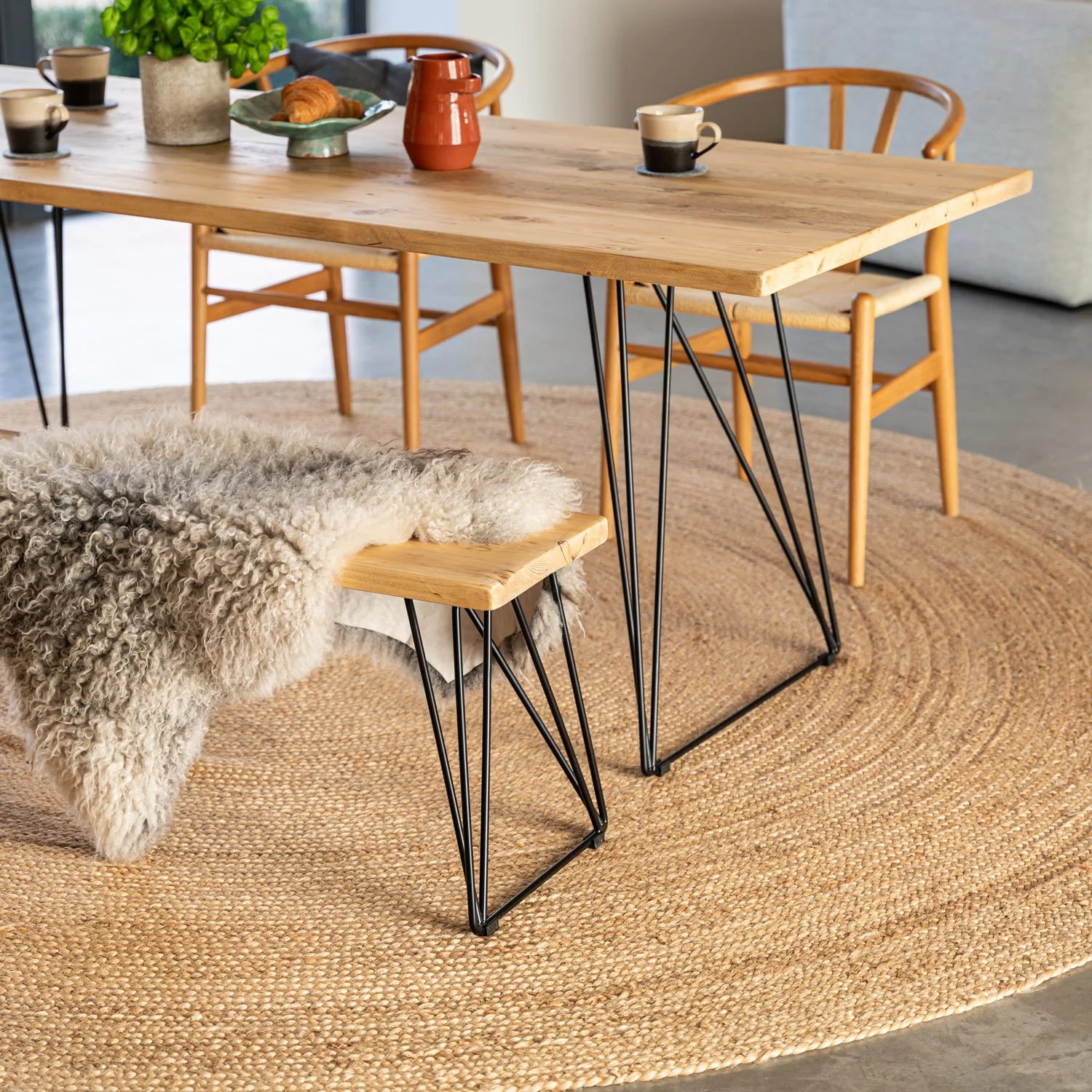 Hairpin Wireframe Legs | 71cm Table - Image 9